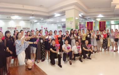 2018年8月17日學(xué)員公司內(nèi)部合影